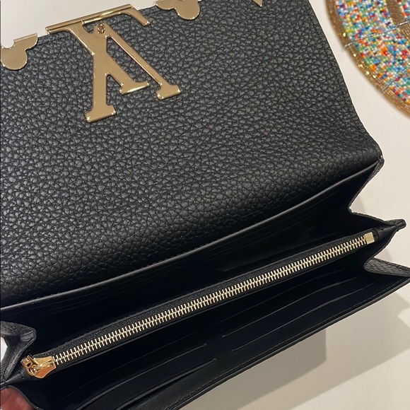 Louis Vuitton Capucine Black Leather Wallet - Picture 3 of 4